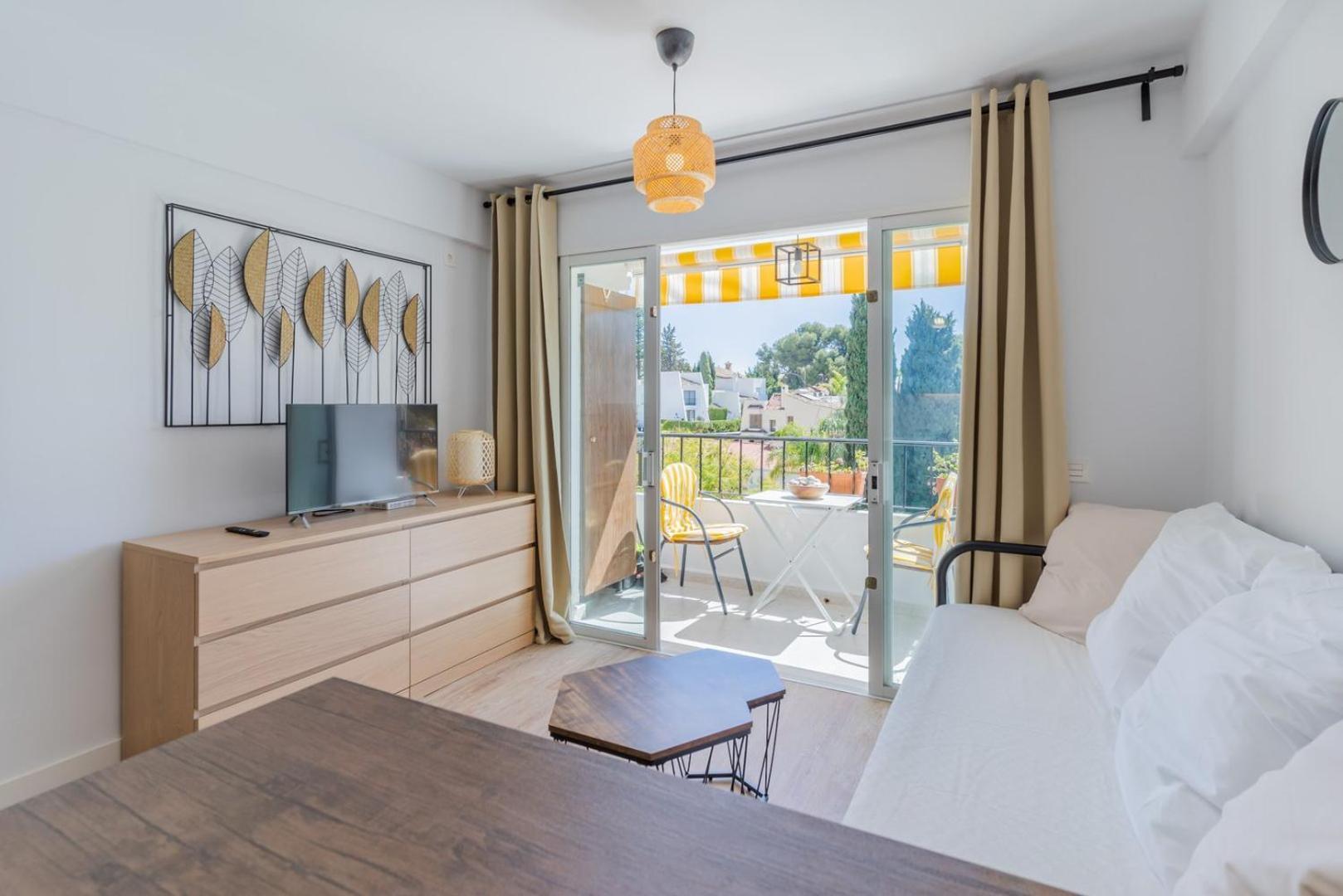 Guestready - Chasing The Sun In Malaga Apartment Марбеля Екстериор снимка